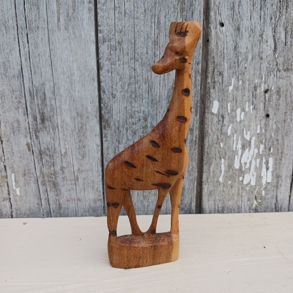 Hand Carved Wooden Giraffe 6" Small Wild Animal Wood Statue Figurine - Picture 1 of 6